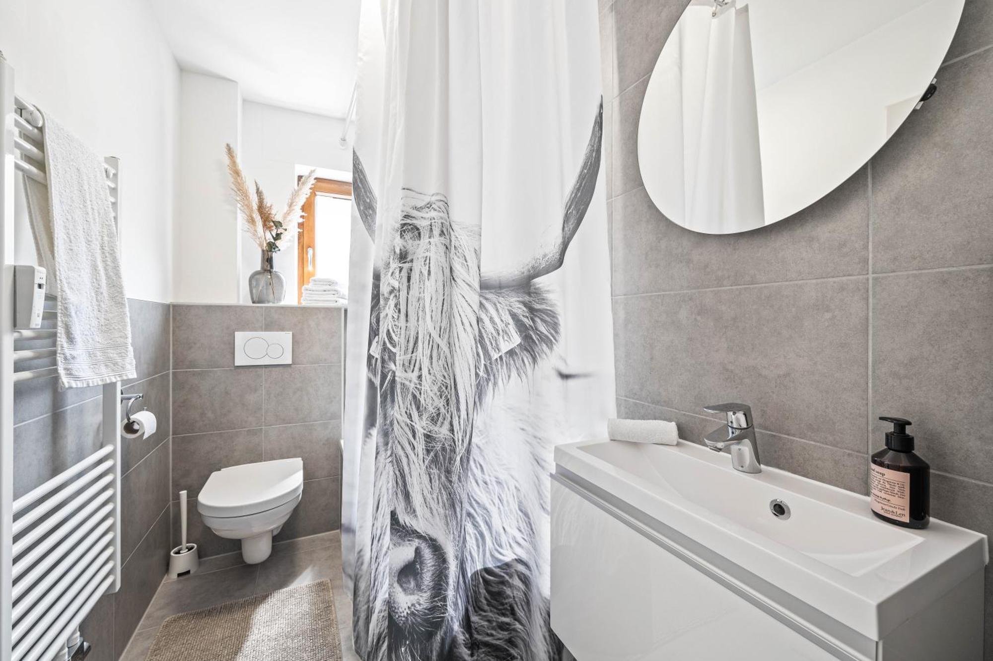 Ruhiges Und Zentrales Apartment In Huettenfeld Lampertheim Dış mekan fotoğraf